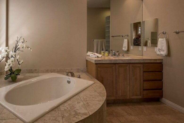 Home Exchange in La Quinta, CA master bathroom
