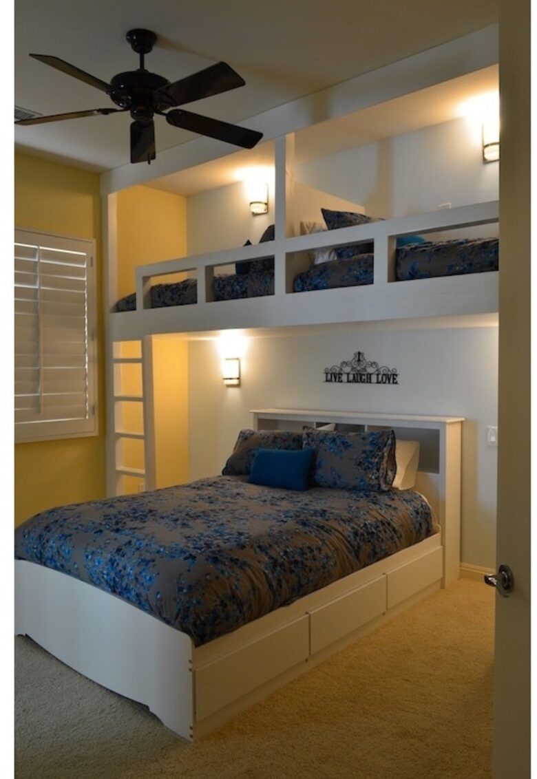 Home Exchange in La Quinta, CA bunk room