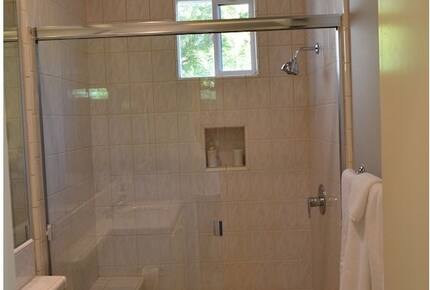 Home Exchange in La Quinta, CA casita bathroom