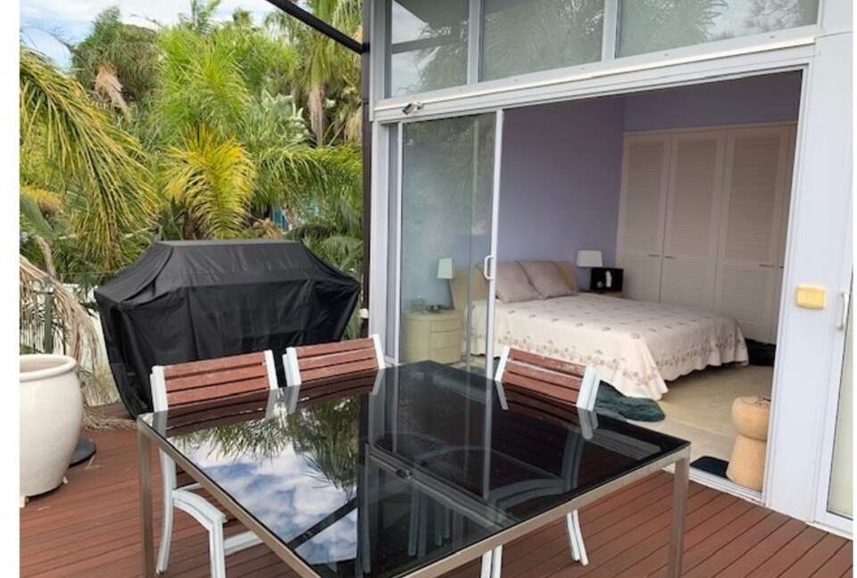 Home Exchange in Sydney, Australia master bedroom balcony