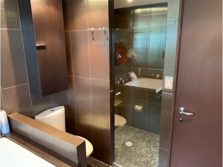 Unforgettable Ocean Escape - Whale Beach/Sydney, Australia