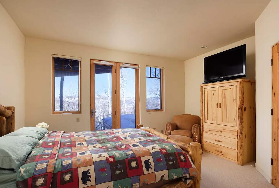 Home Exchange in Snowmass Village bedroom 1