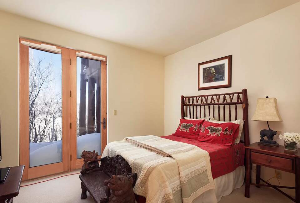 Home Exchange in Snowmass Village bedroom 2