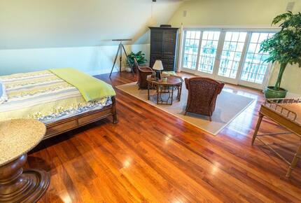 Pineapple Paradise Oceanfront Home - New Smyrna Beach, Florida