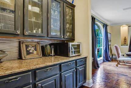 Bluff View Estate - Austin, Texas