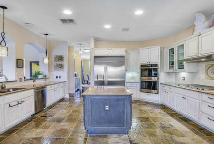 Bluff View Estate - Austin, Texas