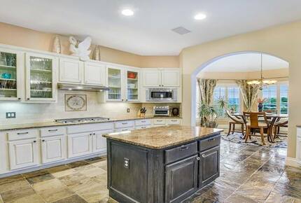 Bluff View Estate - Austin, Texas