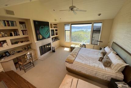 Modern Home With a View of San Francisco Bay - Tiburon, California