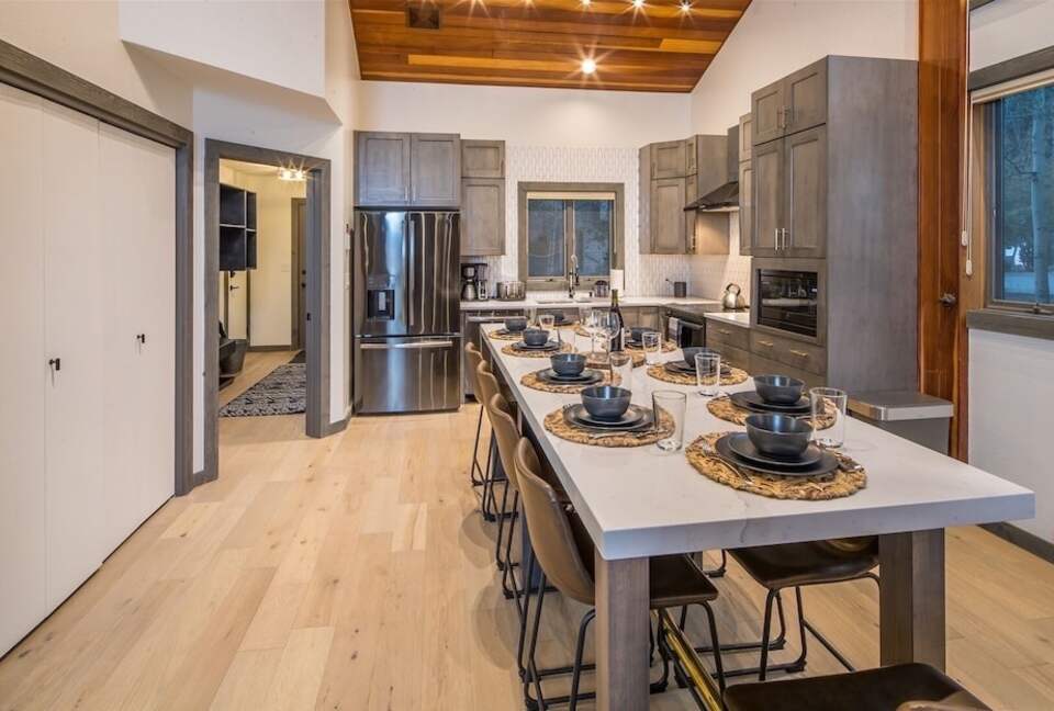 Home Exchange in Big Sky, Montana gorgeous kitchen
