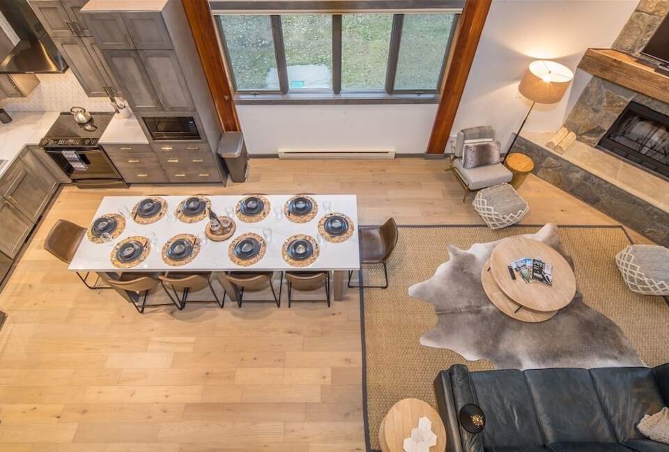 Home Exchange in Big Sky, Montana open concept living space