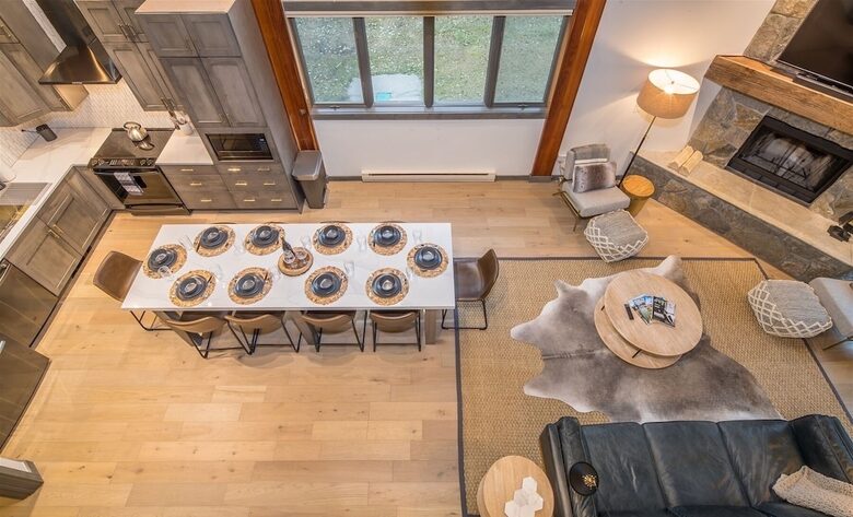 Home Exchange in Big Sky, Montana open concept living space