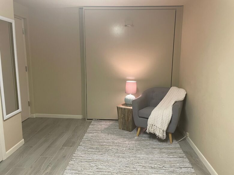 Home Exchange in Scottsdale, Arizona Murphy bed