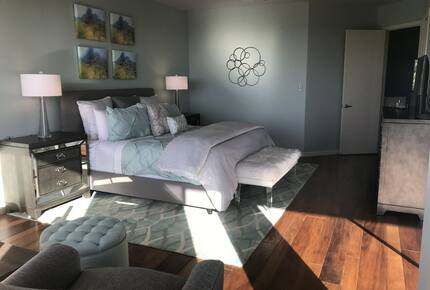 Home Exchange in Scottsdale, Arizona master bedroom