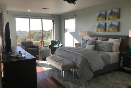 Home Exchange in Scottsdale, Arizona master bedroom