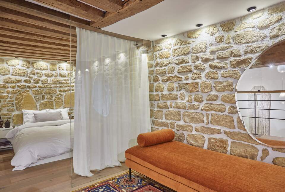 Saint Louis Island Luxe - Paris, France