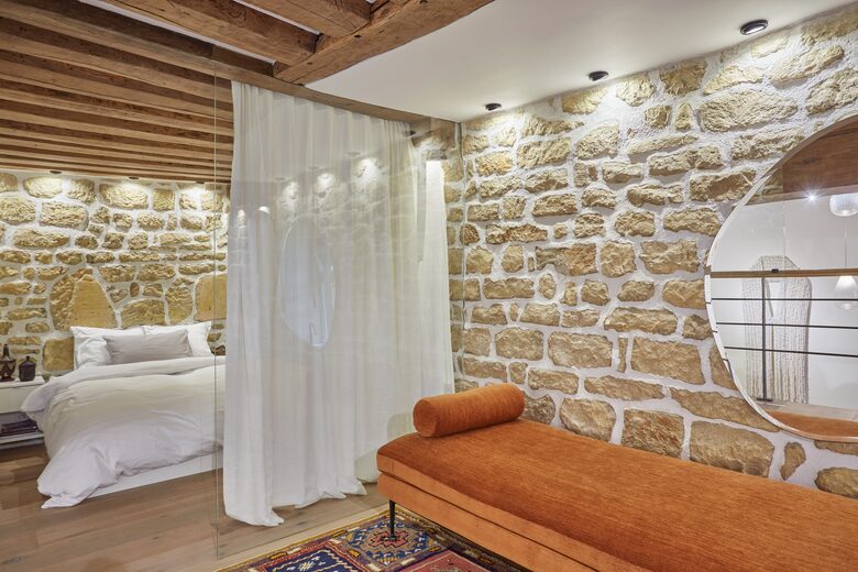 Saint Louis Island Luxe - Paris, France