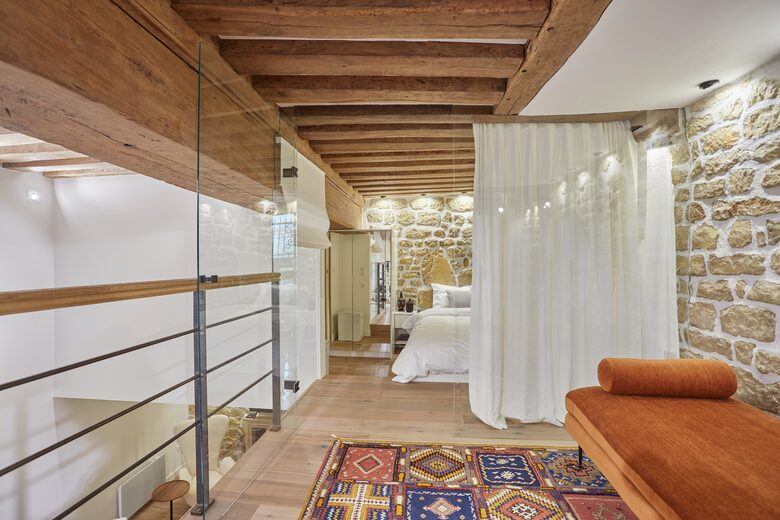 Saint Louis Island Luxe - Paris, France