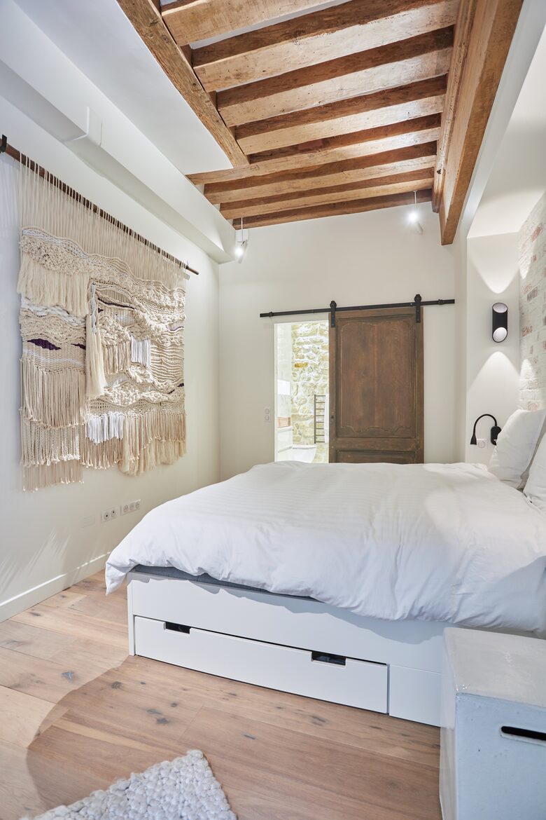 Saint Louis Island Luxe - Paris, France