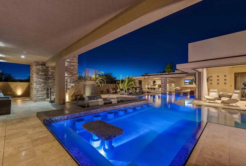 Home Exchange in Las Vegas, Nevada pool