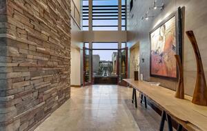 Tomiyasu | Luxury Modern 4 Level Villa close to Strip