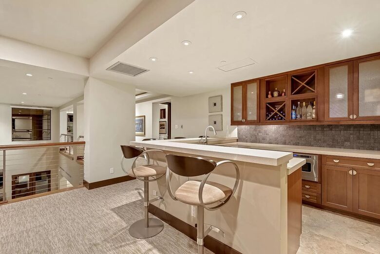 Tomiyasu | Luxury Modern 4 Level Villa close to Strip - Las Vegas, Nevada