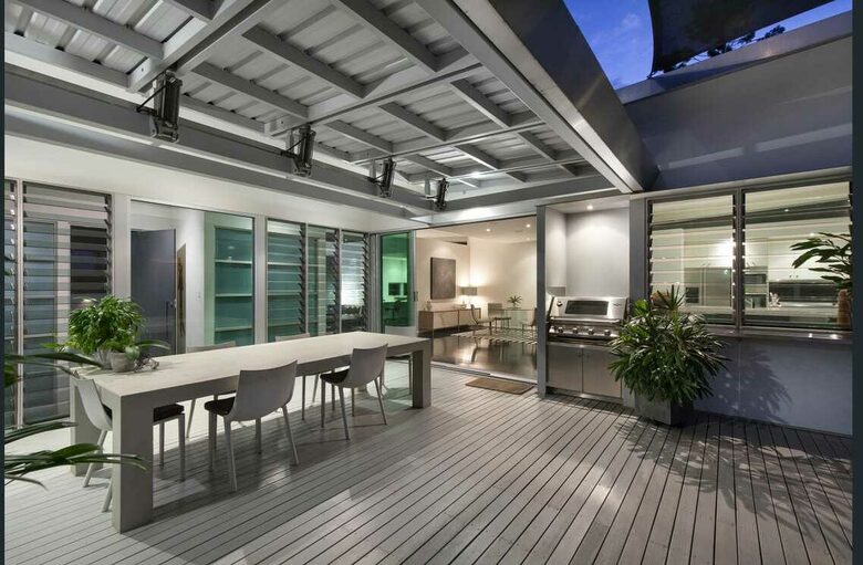 Modern Hinterland Sanctuary - Doonan, Australia