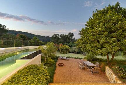 Modern Hinterland Sanctuary - Doonan, Australia