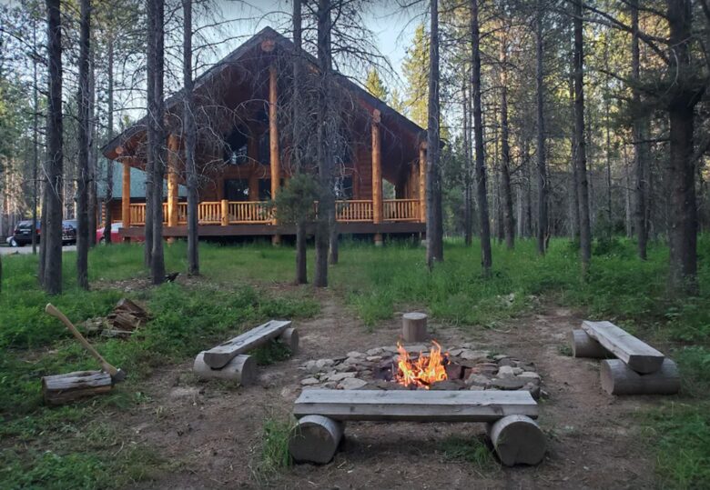 Stone-wrapped fire pit