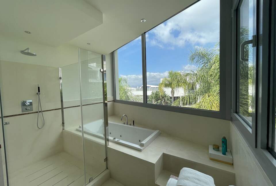 Villa Caprice - Marbella, Spain