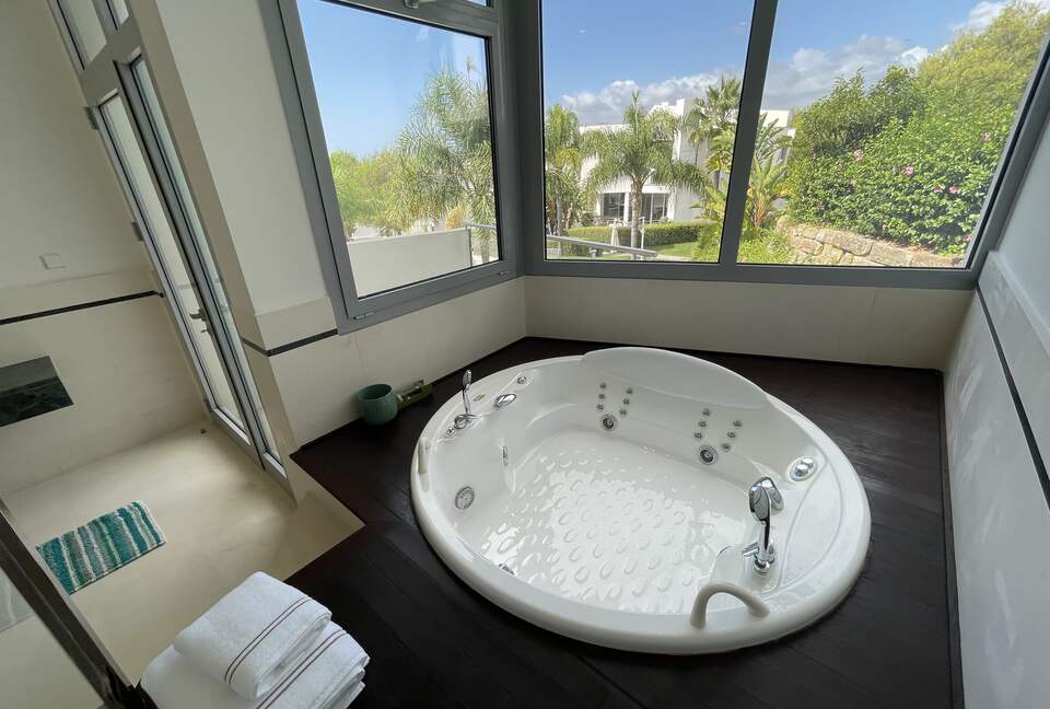 Villa Caprice - Marbella, Spain