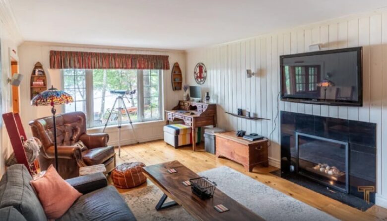 "Celebrate Everything" -a Lake Muskoka Beauty - Muskoka Lakes, Canada