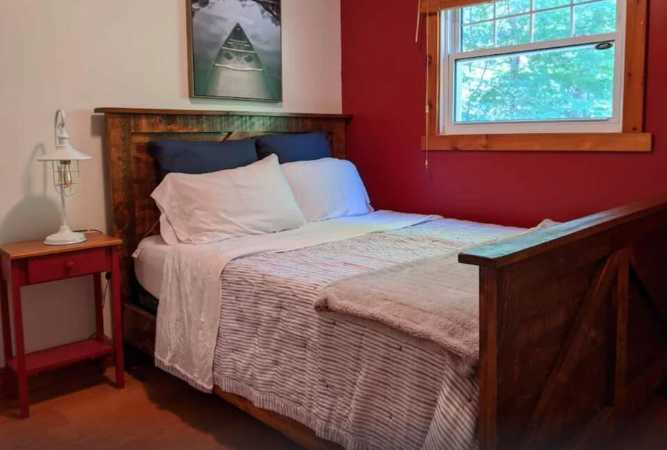 "Celebrate Everything" -a Lake Muskoka Beauty - Muskoka Lakes, Canada