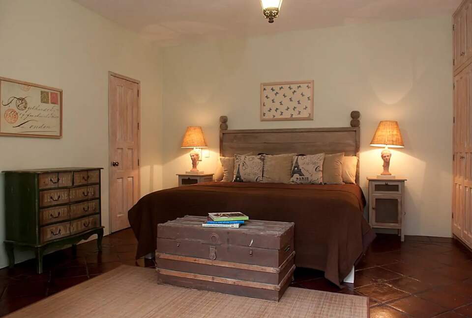 Home Exchange in San Miguel de Allende second bedroom with king bed