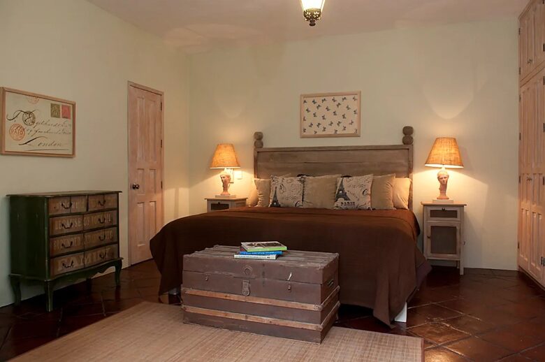 Home Exchange in San Miguel de Allende second bedroom with king bed