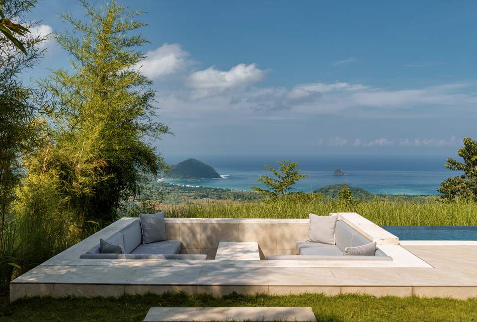 Sunken Lounge Area by Pool