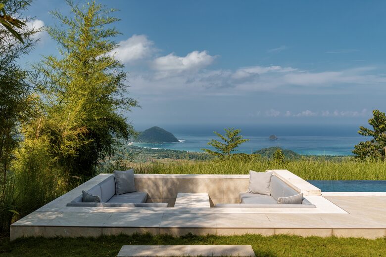 Sunken Lounge Area by Pool