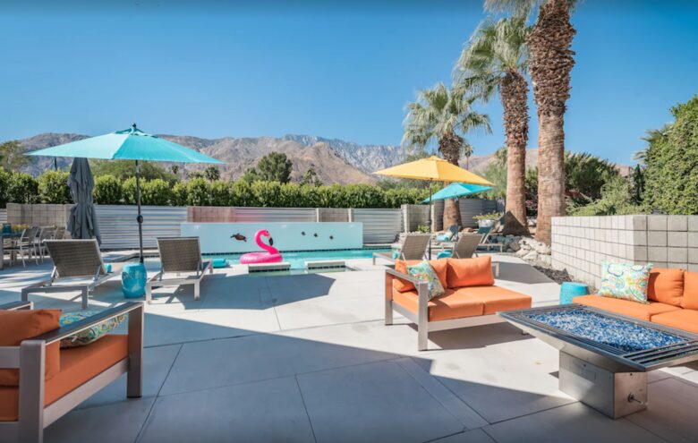 Pool jacuzzi lounge fire pit