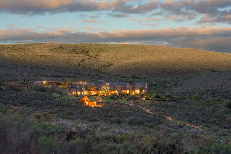Melozhori Game Reserve | The Lodge | All-inclusive - Stormsvlei, South Africa