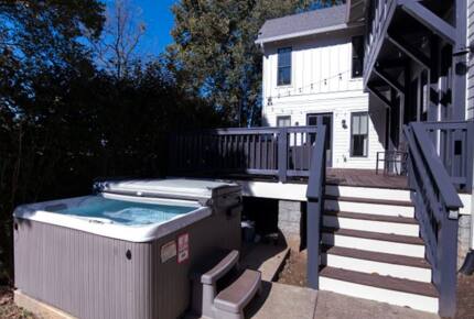 East Nashville Luxury - Nashville, Tennessee