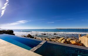 Old Pacific Coast Contemporary Oceanfront - Ventura, California