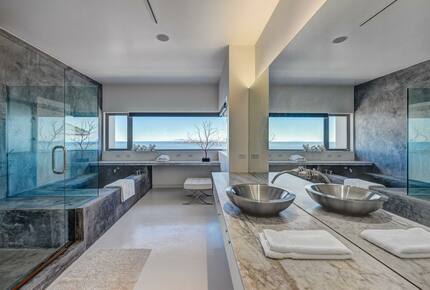 Old Pacific Coast Contemporary Oceanfront - Ventura, California