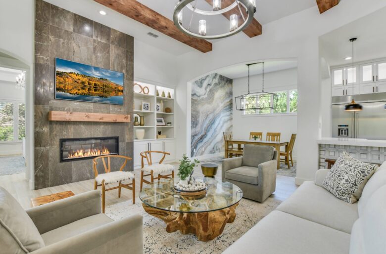 ABOVE - Stunning Austin Sanctuary - Austin, Texas