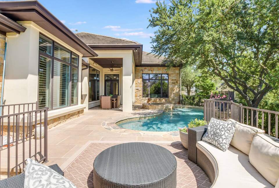 ABOVE - Stunning Austin Sanctuary - Austin, Texas