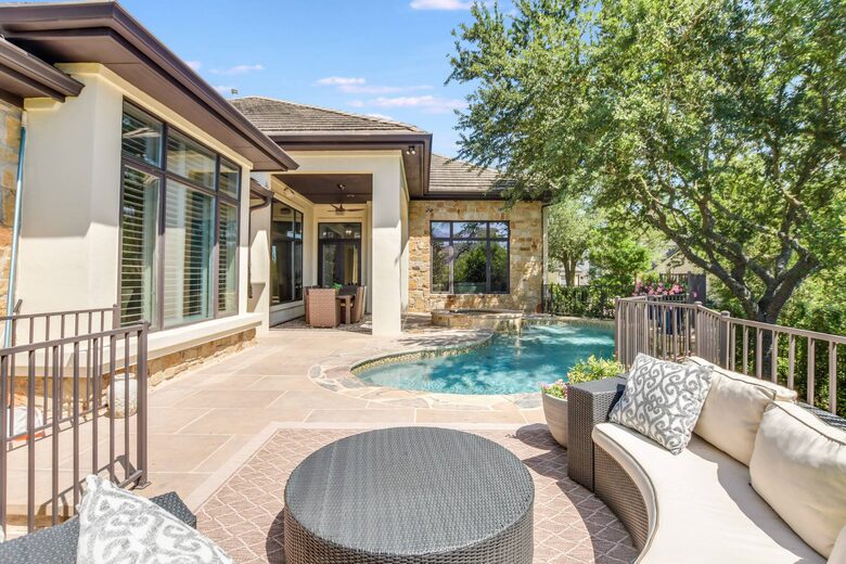 ABOVE - Stunning Austin Sanctuary - Austin, Texas