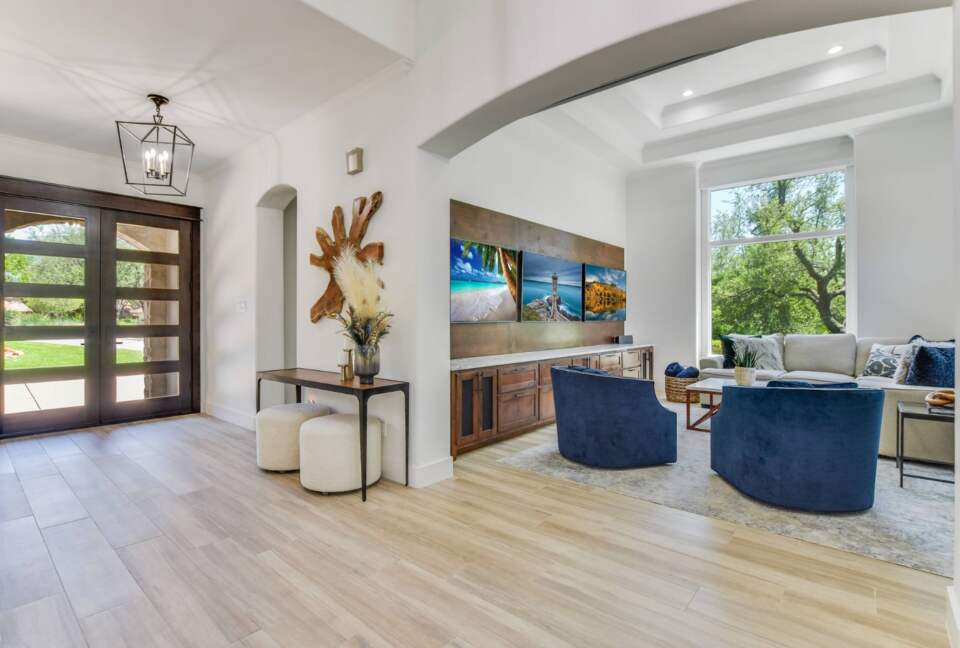 ABOVE - Stunning Austin Sanctuary - Austin, Texas