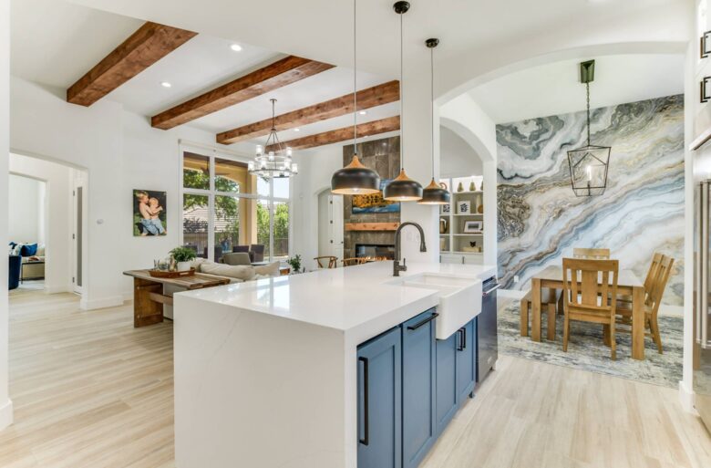 ABOVE - Stunning Austin Sanctuary - Austin, Texas