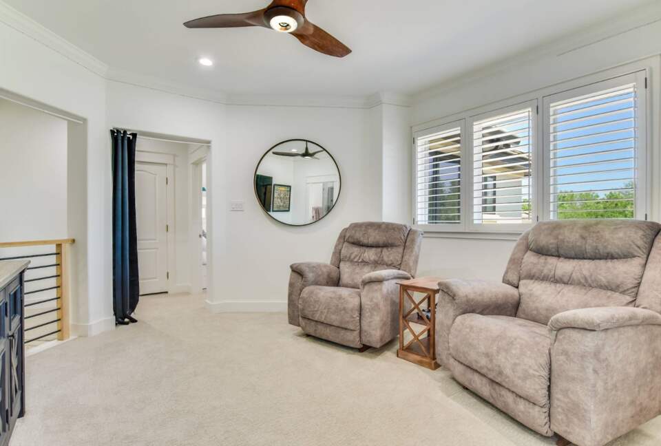 ABOVE - Stunning Austin Sanctuary - Austin, Texas