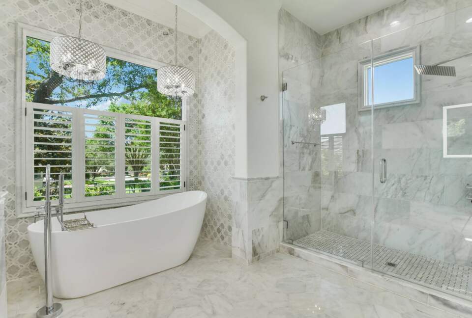 ABOVE - Stunning Austin Sanctuary - Austin, Texas