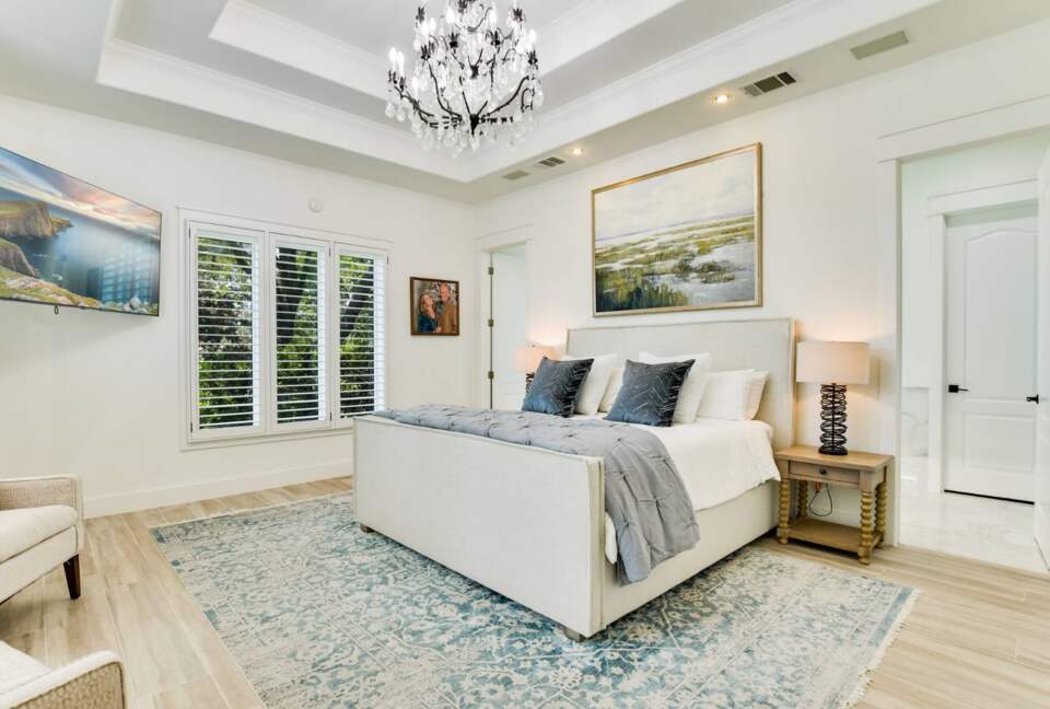 ABOVE - Stunning Austin Sanctuary - Austin, Texas