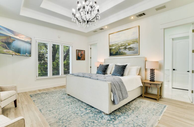 ABOVE - Stunning Austin Sanctuary - Austin, Texas